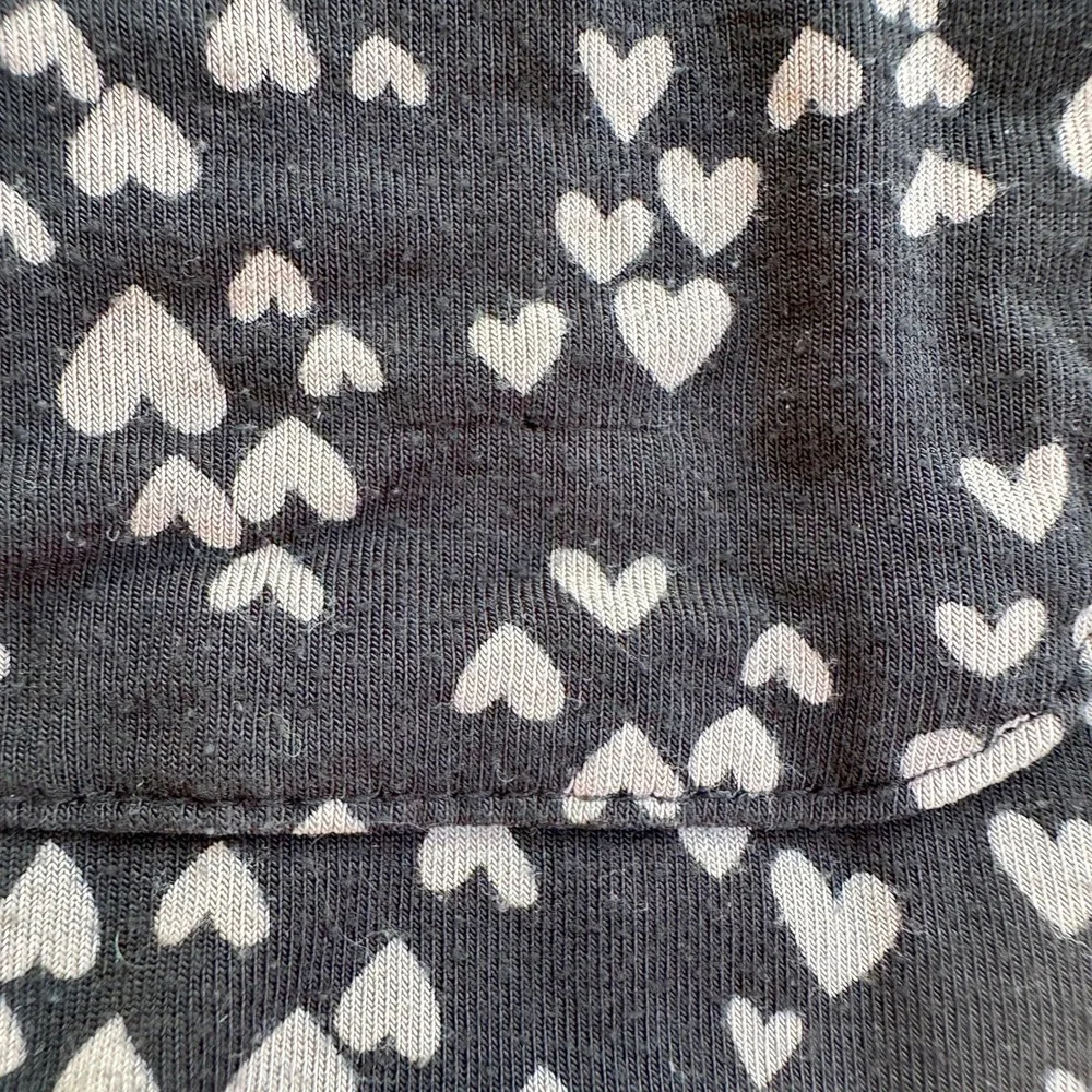 Victoria's Secret Pajama Top Heart Print Sleep Shirt Button Up Black‎ Medium